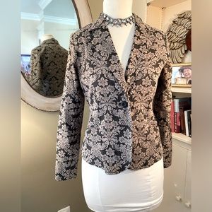 Stretch blazer Axcess by Liz Claiborne. 8. Excellent condition. One owner.